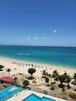 Steps from Foxwoods and Beach Front Bliss- 24hrs of Food and Fun